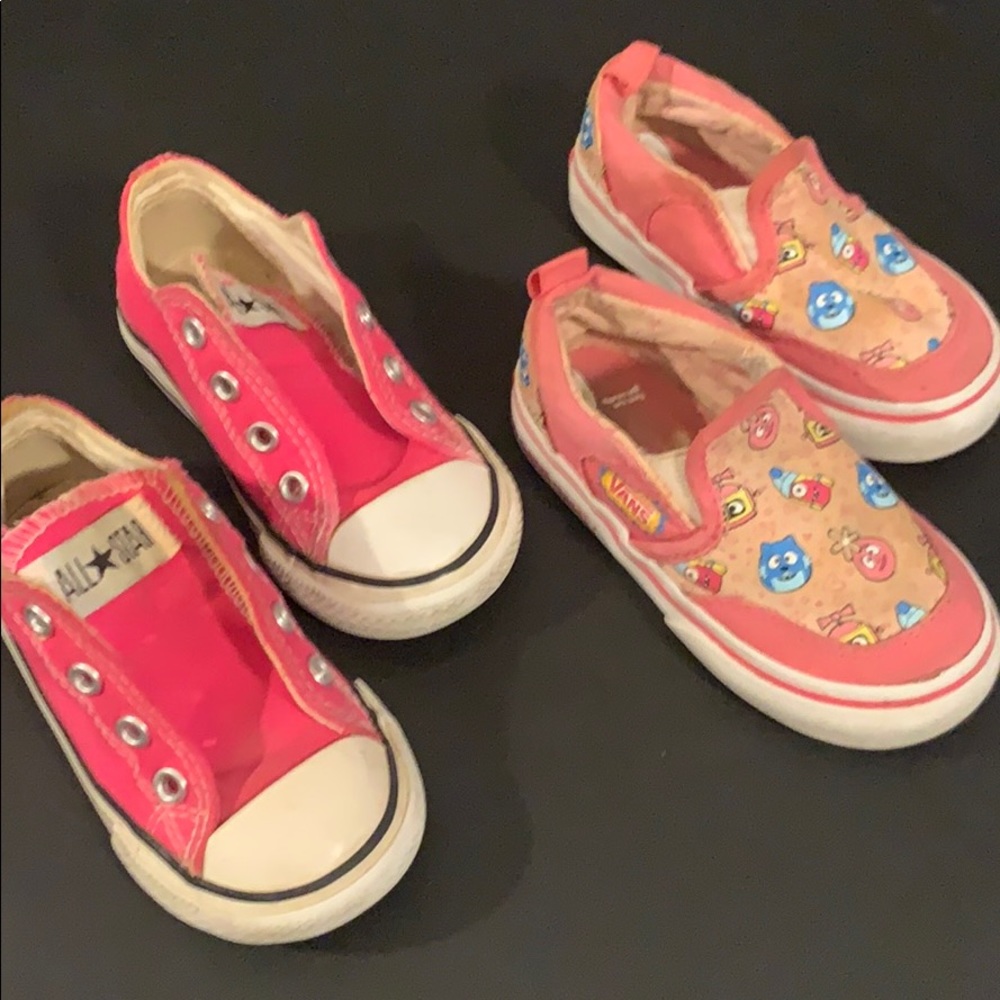 Pair of Kids Vans Sz. 6.5/Converse Sz. 6